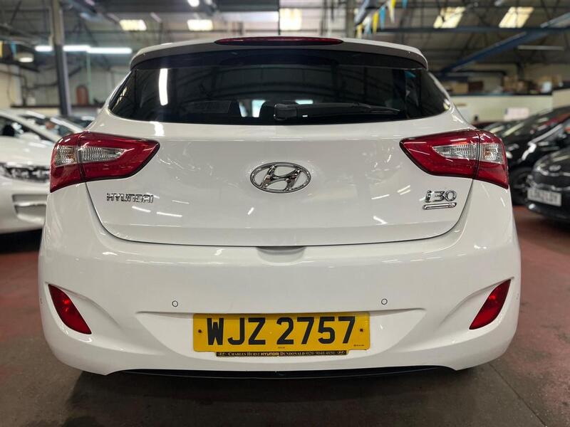 HYUNDAI I30 1.6 SE 2014