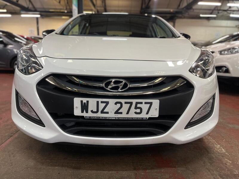 HYUNDAI I30 1.6 SE 2014