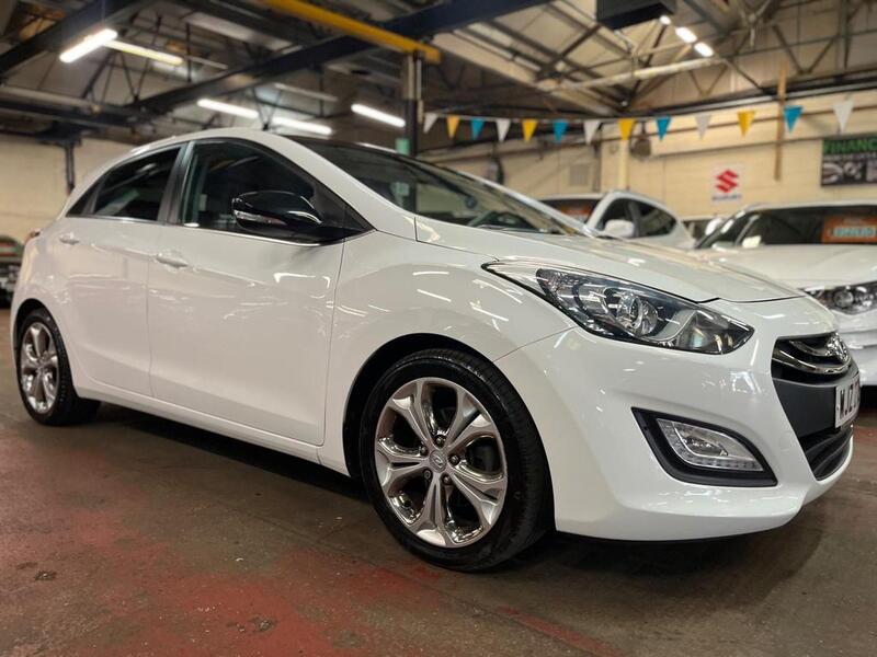 HYUNDAI I30 1.6 SE 2014