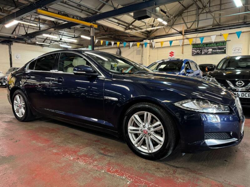 JAGUAR XF 2.2 d Luxury 2014