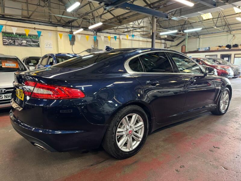 JAGUAR XF 2.2 d Luxury 2014