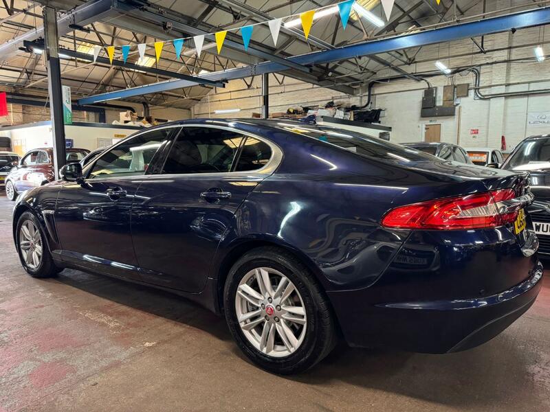 JAGUAR XF 2.2 d Luxury 2014