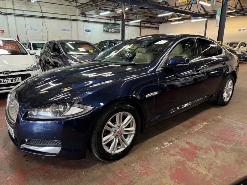 JAGUAR XF 2.2 d Luxury 2014