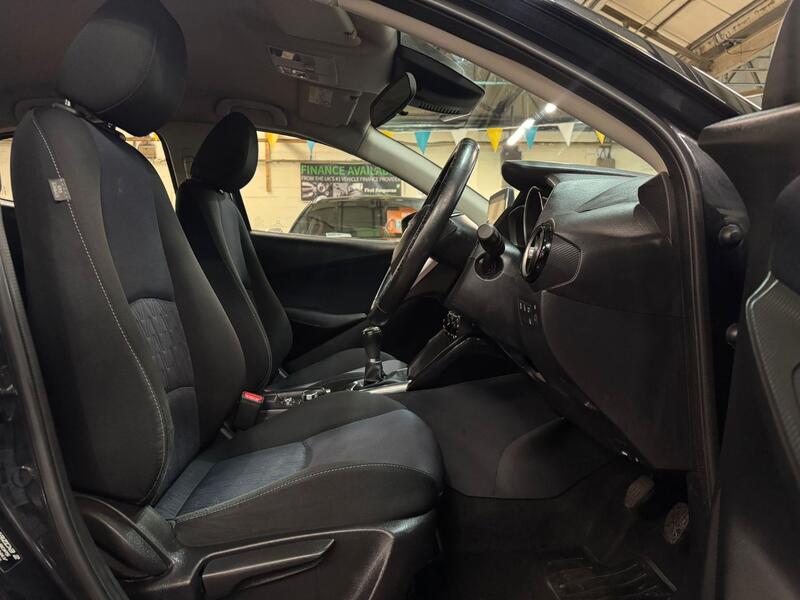 MAZDA MAZDA2 1.5 SKYACTIV-G SE-L 2015