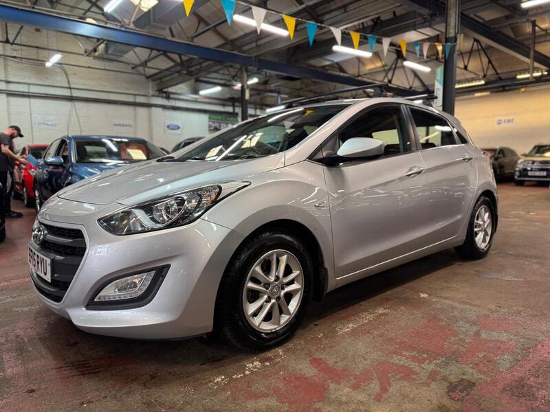 HYUNDAI I30 1.6 CRDi Blue Drive SE 2015