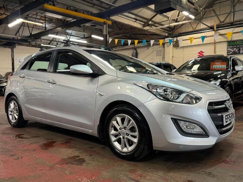 HYUNDAI I30 1.6 CRDi Blue Drive SE 2015