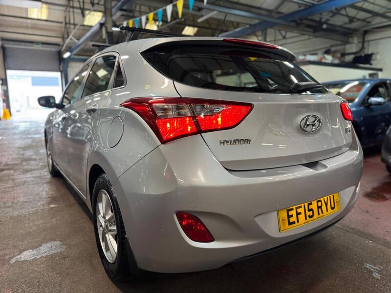 HYUNDAI I30 1.6 CRDi Blue Drive SE 2015