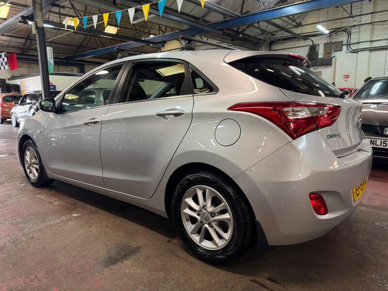 HYUNDAI I30 1.6 CRDi Blue Drive SE 2015