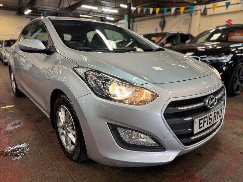 HYUNDAI I30 1.6 CRDi Blue Drive SE 2015