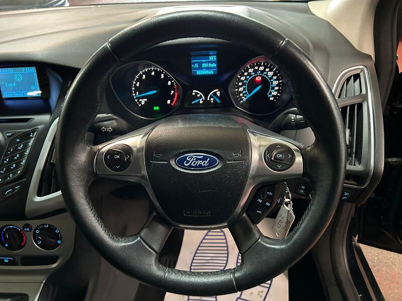 FORD FOCUS 1.6 Zetec 2012