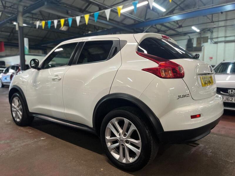 NISSAN JUKE 1.6 Acenta Premium 2011