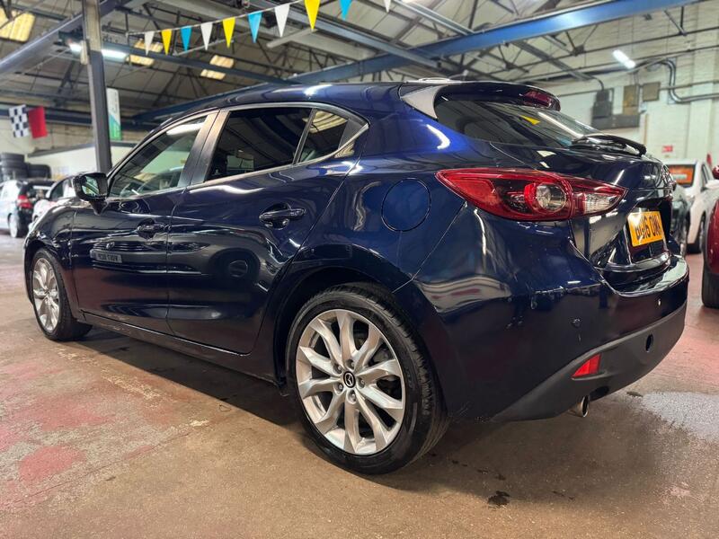 MAZDA MAZDA3 2.0 SKYACTIV-G Sport Nav 2016