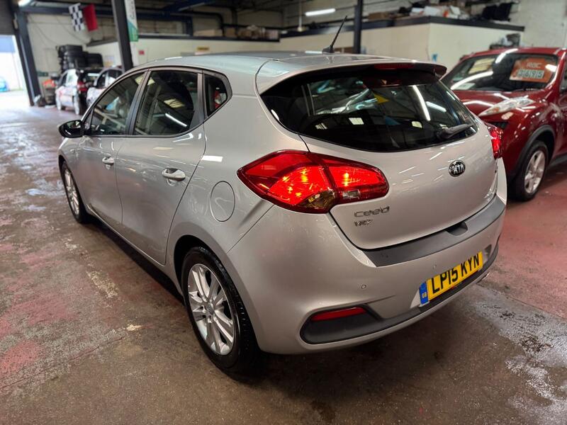 KIA CEED 1.4 CRDi VR7 2015