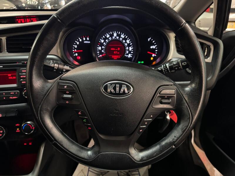 KIA CEED 1.4 CRDi VR7 2015