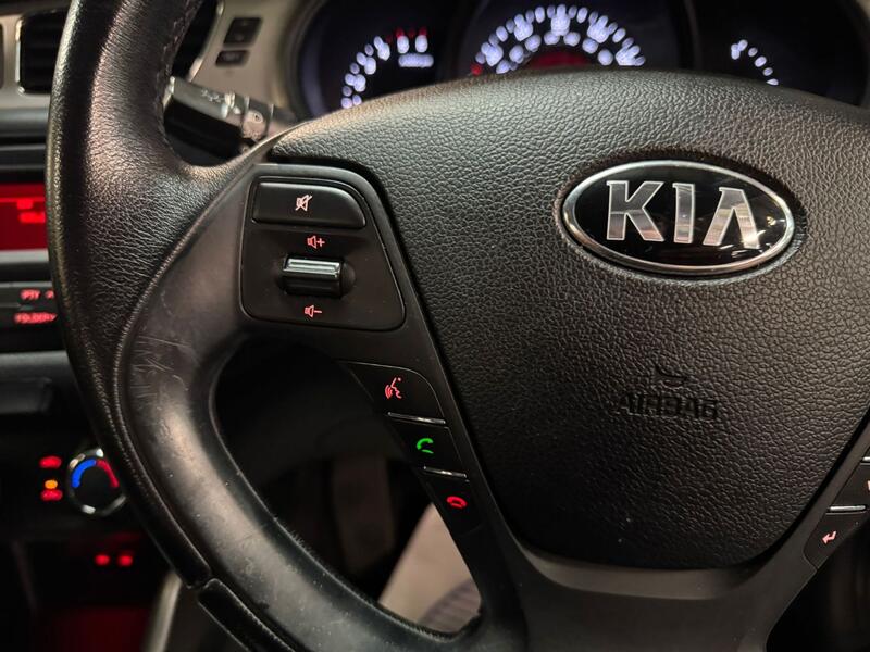 KIA CEED 1.4 CRDi VR7 2015