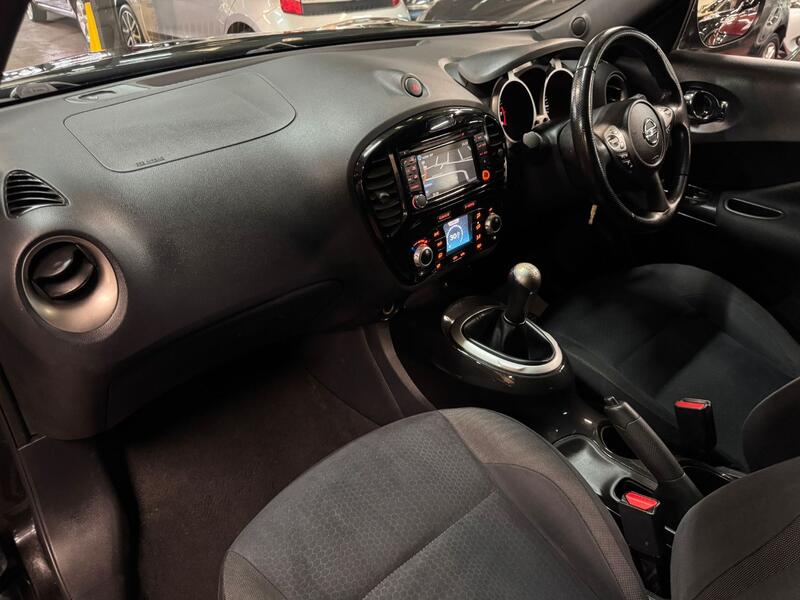 NISSAN JUKE 1.6 n-tec 2013