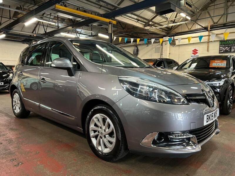 RENAULT SCENIC 1.5 Dynamique TomTom dCi 110 Stop & Start 2015