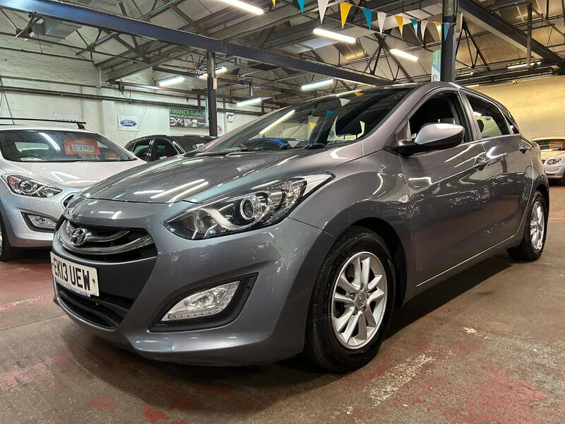 HYUNDAI I30 1.6 CRDi Blue Drive Active 2013