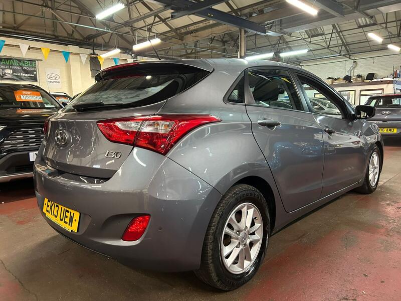 HYUNDAI I30 1.6 CRDi Blue Drive Active 2013