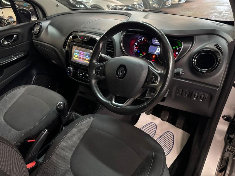 RENAULT CAPTUR 1.5 Dynamique Nav dCi 90 2016