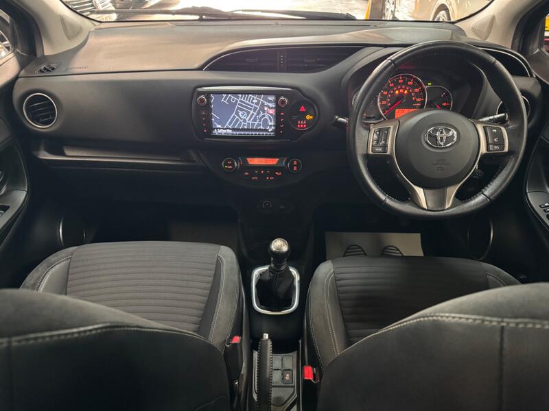 TOYOTA YARIS 1.3 Dual VVT-i Excel 2014