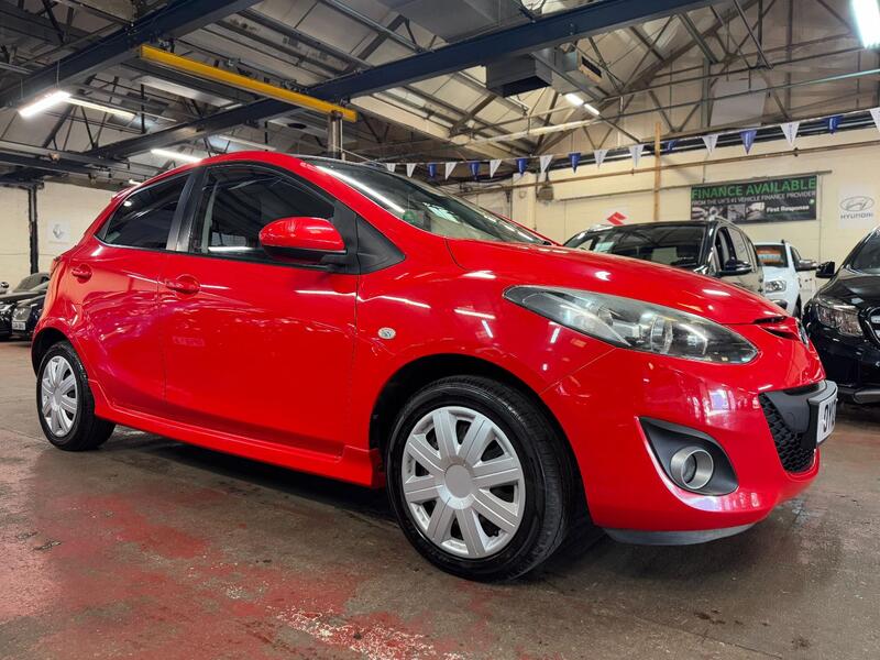 MAZDA MAZDA2 1.3 Black 2012