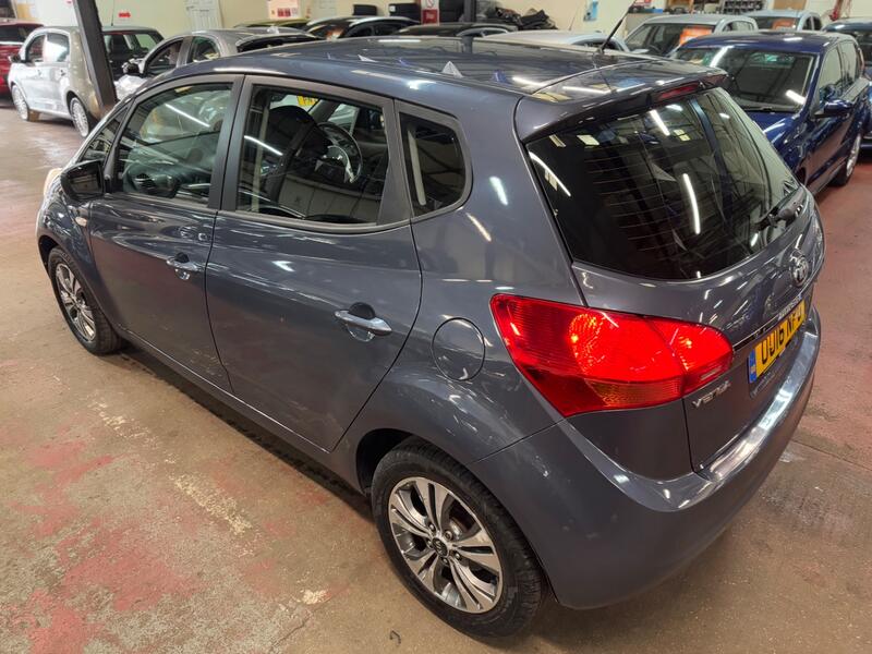 KIA VENGA 1.6 3 2016