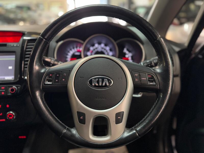 KIA VENGA 1.6 3 2016