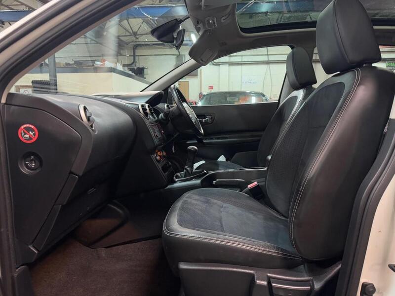 NISSAN QASHQAI 1.6 360 2013