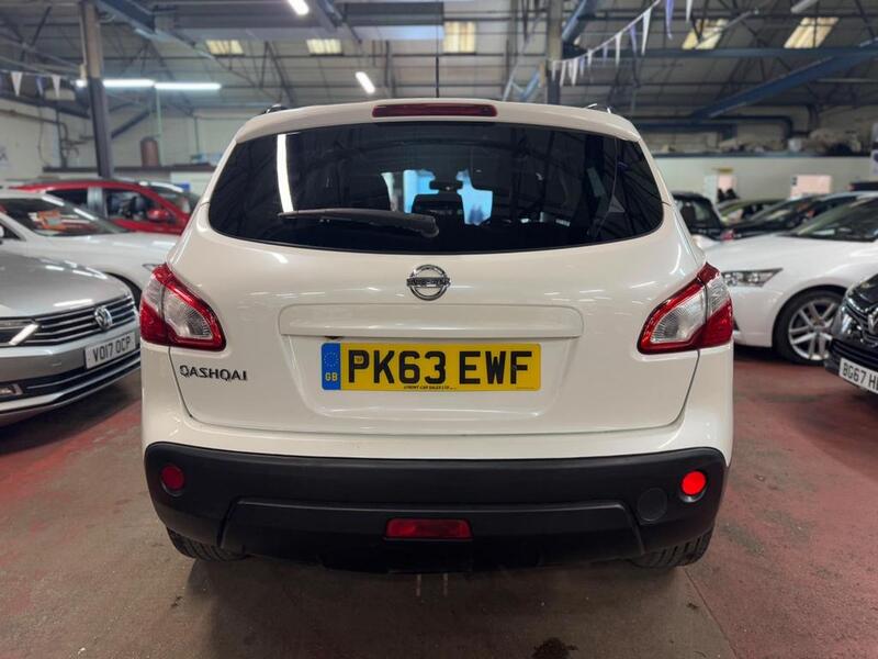 NISSAN QASHQAI 1.6 360 2013