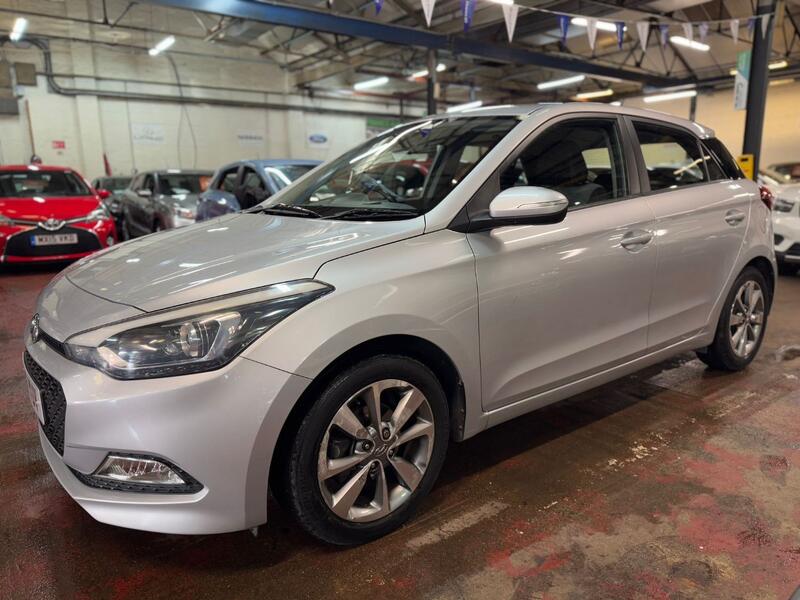 HYUNDAI I20 1.4 SE 2015