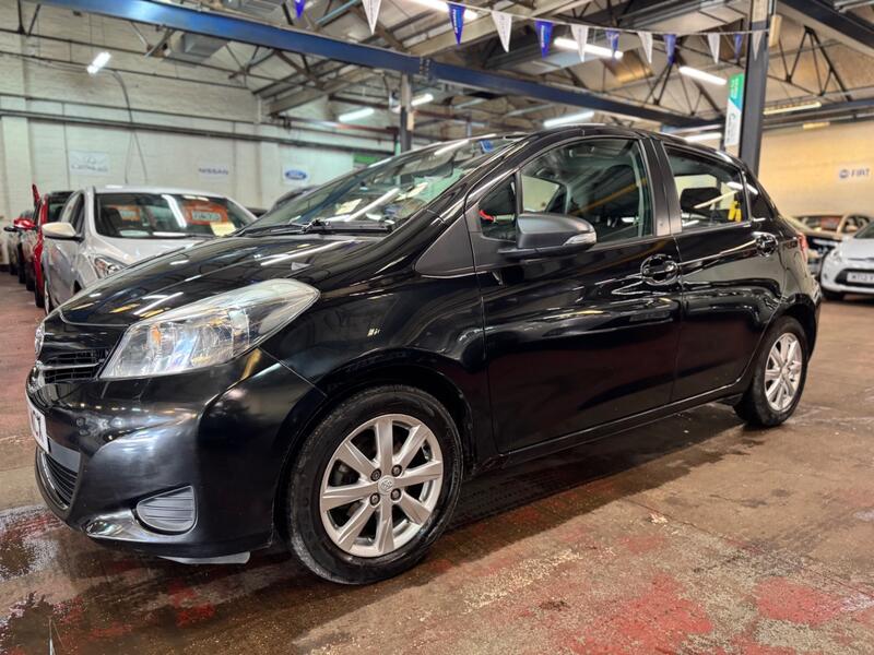 TOYOTA YARIS 1.3 Dual VVT-i TR 2013