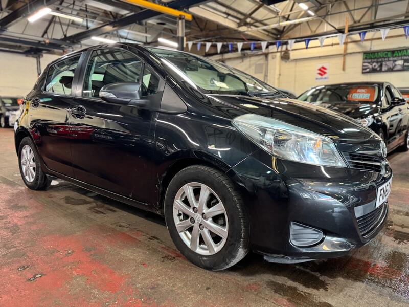 TOYOTA YARIS 1.3 Dual VVT-i TR 2013