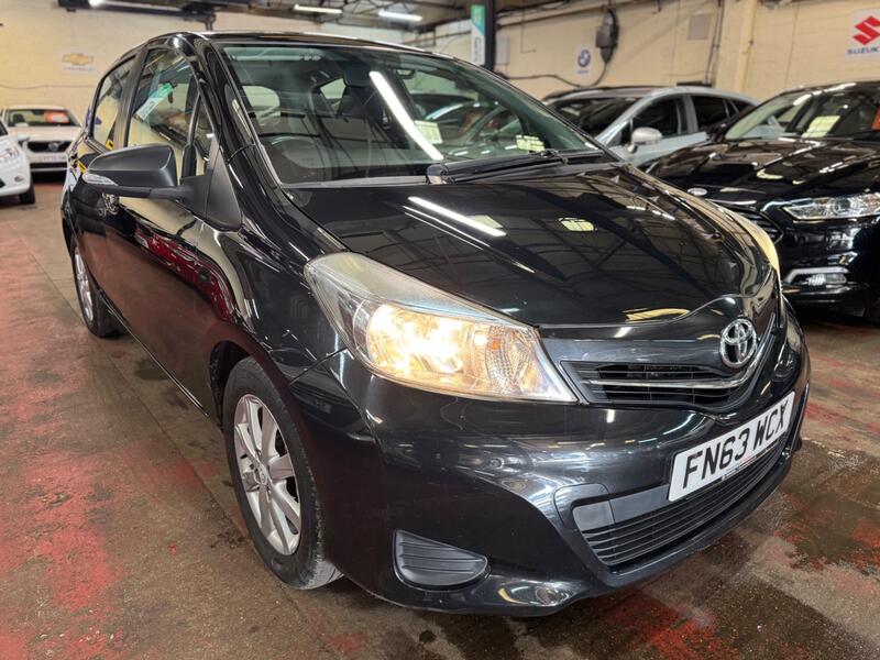 TOYOTA YARIS 1.3 Dual VVT-i TR 2013