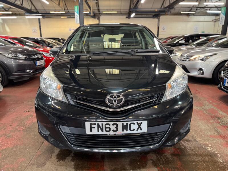 TOYOTA YARIS 1.3 Dual VVT-i TR 2013